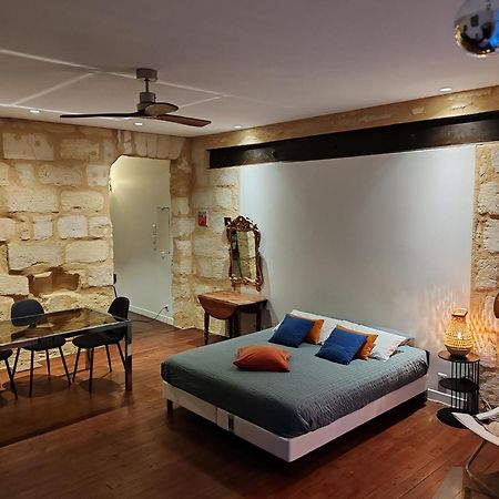 Studio Bordeaux Luaran gambar