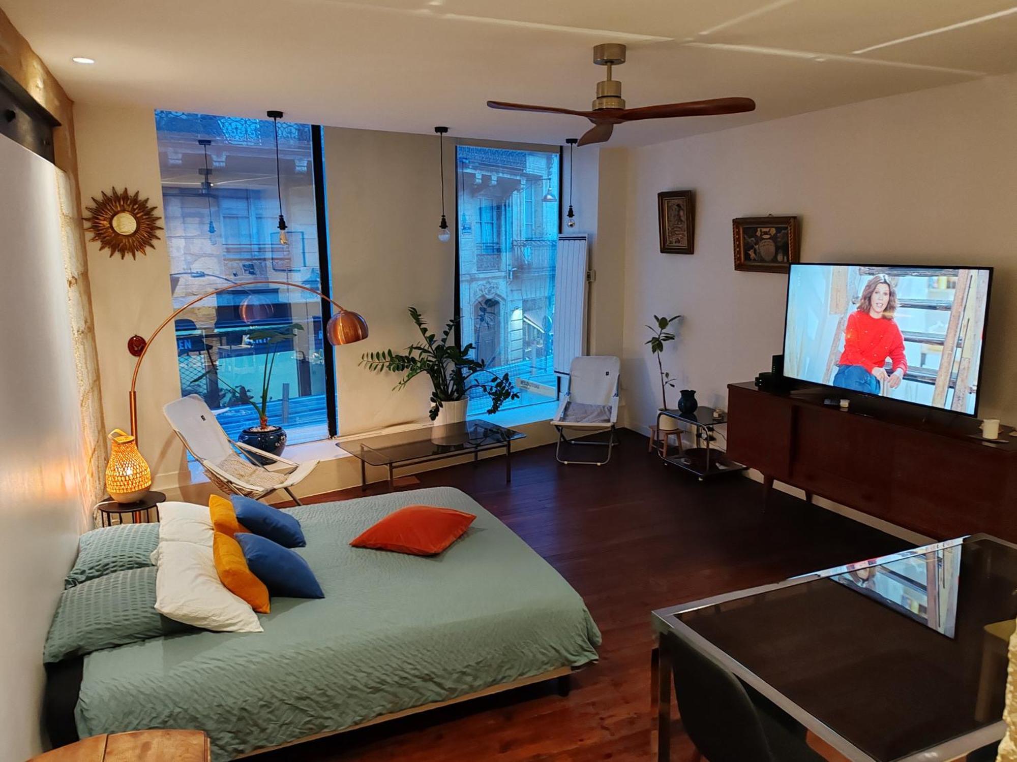 Studio Bordeaux Luaran gambar